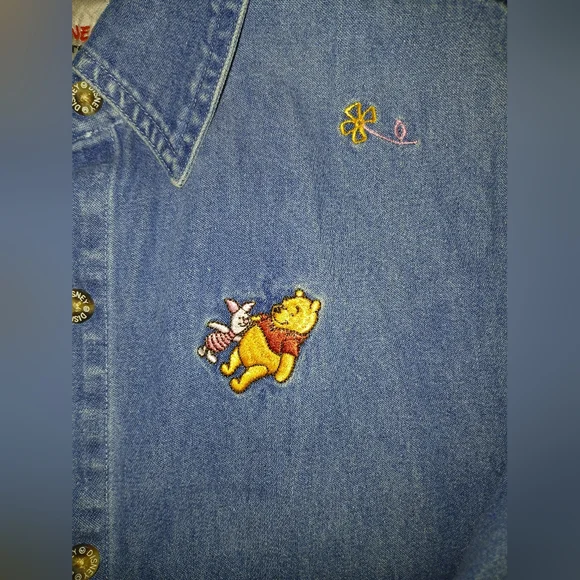 Disney Denim Long Sleeve Buttonup Shirt Size L Winnie The Pooh - Picture 3 of 8